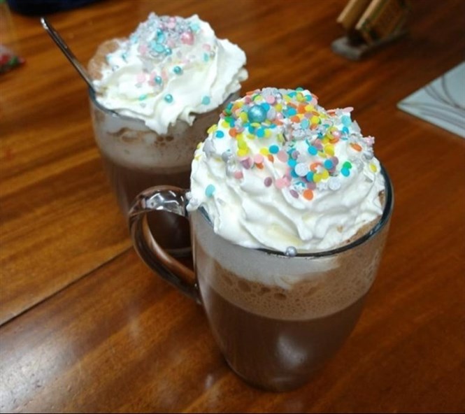 Youth Cafe *Liven up your Saturday evening!